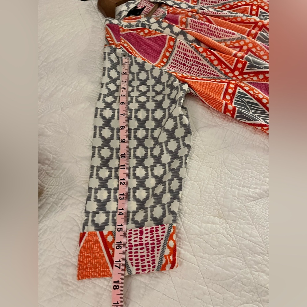 Geometric Patterned Tunic - Picture 5 of 10